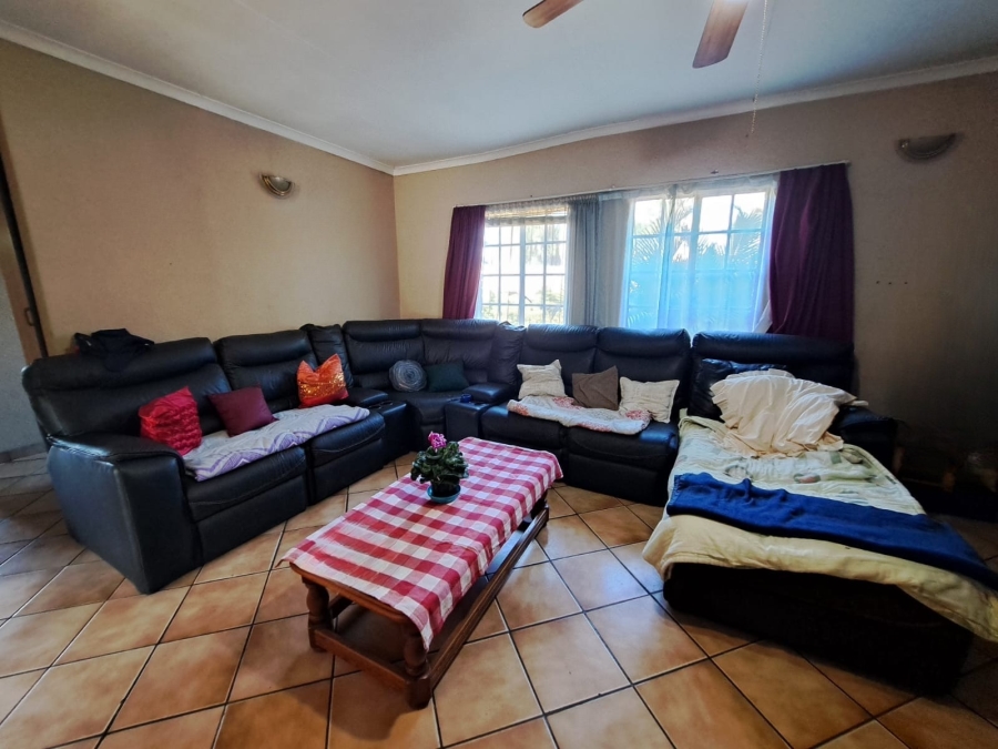 4 Bedroom Property for Sale in Safari Gardens North West